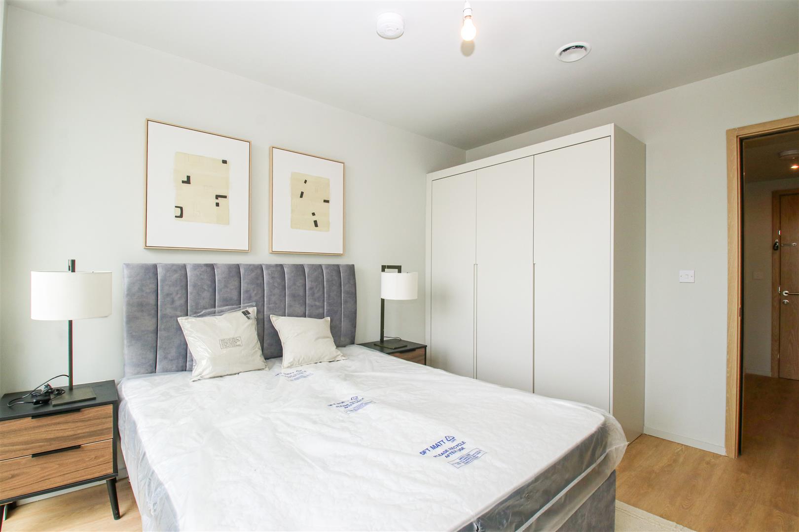 785 Bath Road, Hounslow